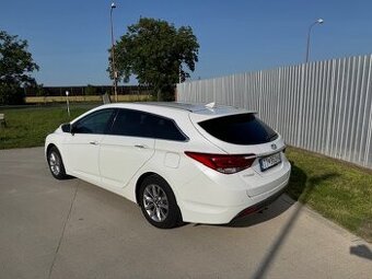 HYUNDAI i40 COMBI 1.7 CRDi