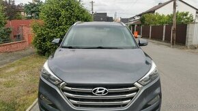 Hyundai tuscom