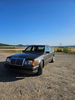 Mercedes W124