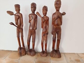 Predam sosky Africanov zo santaloveho dreva