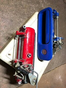 Kľučka zadného kufra VW POLO 6N 6N0827565A