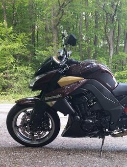 Kawasaki Z1000