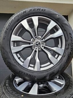 Mercedes Benz GLE 275/50 R20