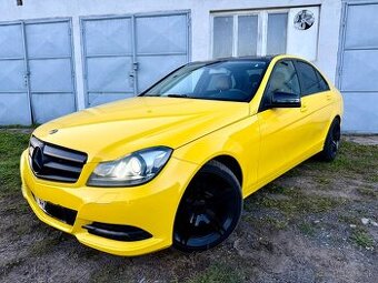 MERCEDES-BENZ C200CDI W204 3M FÓLIA MODEL 2011 - 1