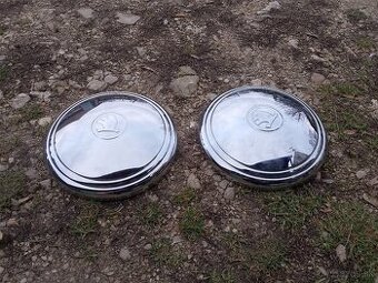 Predám chrómové puklice na škoda 1000,100,105,110