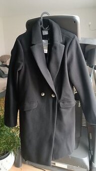Čierny nový dámsky kabát