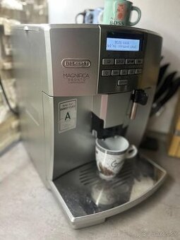 DeLonghi MAGNIFICA Pronto Cappuccino ESAM04.350.S