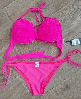 Neónovo ružové push up bikiny - 1