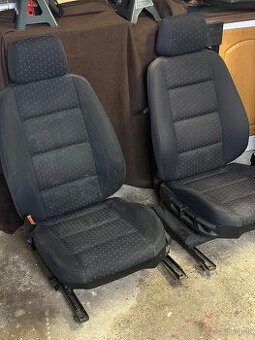 Bmw e36 predne sedačky