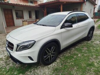 GLA 220cdi 4matic top stav