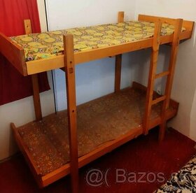 Detská poschodová posteľ z masívu