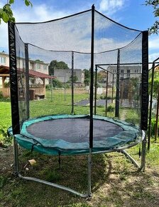 detska trampolina