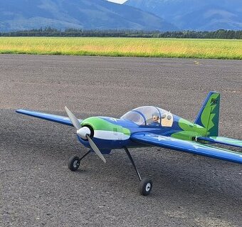 YAK54, Pilot-RC, osadene, vyborny stav, elektro