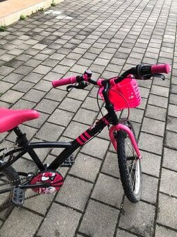 Dievčenský bicykel