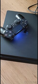 PS4 slim