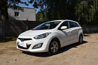 Hyundai i30 kombi, 1,6 benzín, 104 800 km, 2013