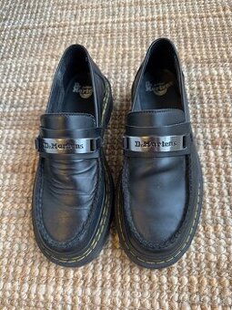 mokasíny Dr. Martens
