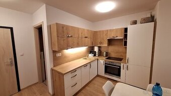 Prenájom 2-izbový byt - Arboria - Trnava