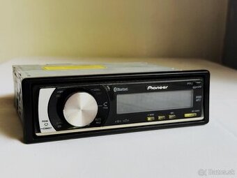 AUTORADIO PIONEER DEH-600BT.