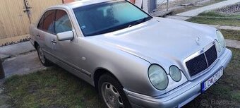 Predám Mercedes e220