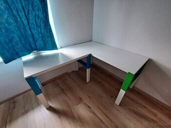Predám detský polohovateľný stôl IKEA Pahl