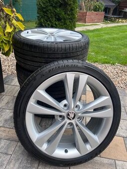 Original Škoda Neptun 5x112 r18 Elektrony Disky