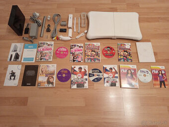 Nintendo Wii-Motion Plus ovládač + Nunchuck + Fit Board