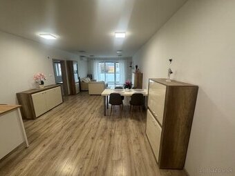 Ponúkame do prenájmu 3-izbovy byt - 1