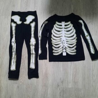 Fosforeskujuce pyzamko vel. 134 - 1