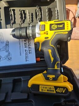 Aku Vŕtačka uťahovák  príklepová 2x bateria nabíjačka