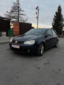 Predám Volkswagen golf 5 1.6 - 1