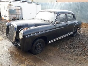 Mercedes-Benz 220 S Ponton