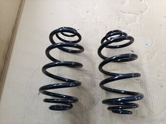 Zadné pružiny Opel Astra J P10