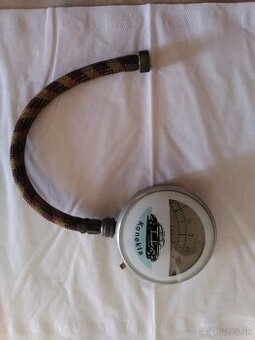 KONEKTA -merac tlaku pneu- TATRA 603