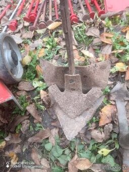 Terra vari agzat malotraktor motyčka