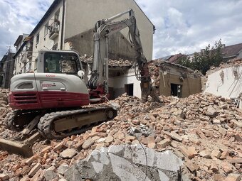 BURANIE DOMOV, BUDOV, DEMOLACIA STAVIEB.