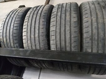 Pneu 235/55R19