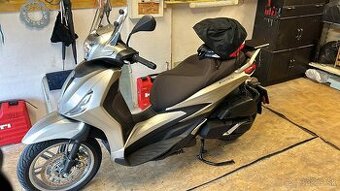 Piaggio Beverly 400