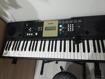 Predám keyboard YAMAHA YPT220