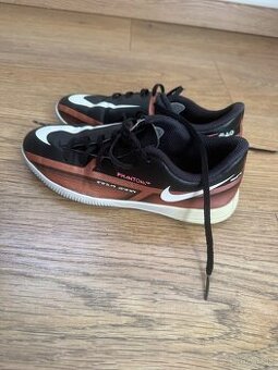 Predáme detské halové tenisky na futbal NIKE