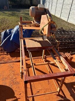 Píla na tehlu a pórobetón