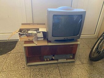 Predám rôzne veci  Tesla 1019A Piano OVP CTV 142 TXT mouline