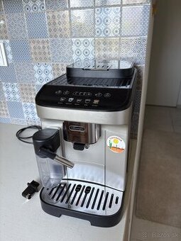 Predám kavovar Delonghi