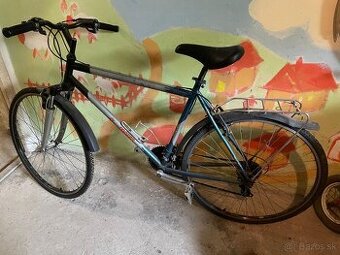 Trekovy bicykel