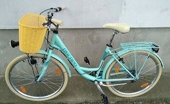 Dámsky mestský bicykel s košíkom