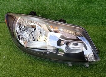 vw caddy svetlo 2010-15