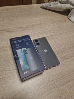 Motorola moto e14 predam/vymenim