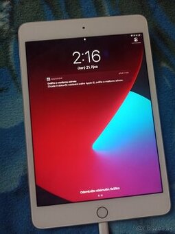 Apple ipad mini 4