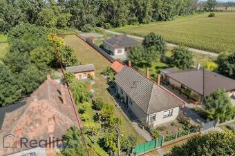 Starší dom s pozemkom o výmere 2800 m² na predaj