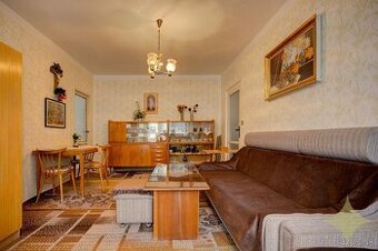 Na predaj, 3 izbový byt, ul. Dolná, Banská Štiavnica - 1